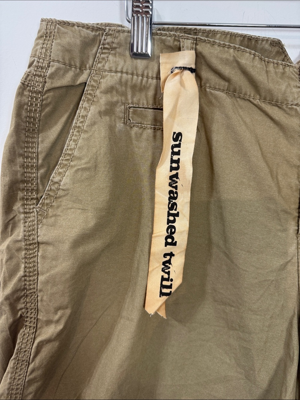 Nine West Casual Women’s Khaki Shorts w/ Front Button Zipper Enclosure - Size 14 - Picture 3 of 15